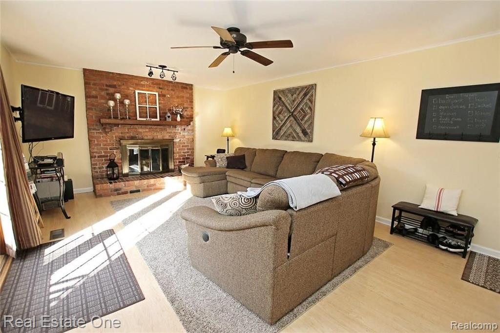 1345 East Fairview Lane Rochester Hills, MI 48306 - Photo 23 of 58