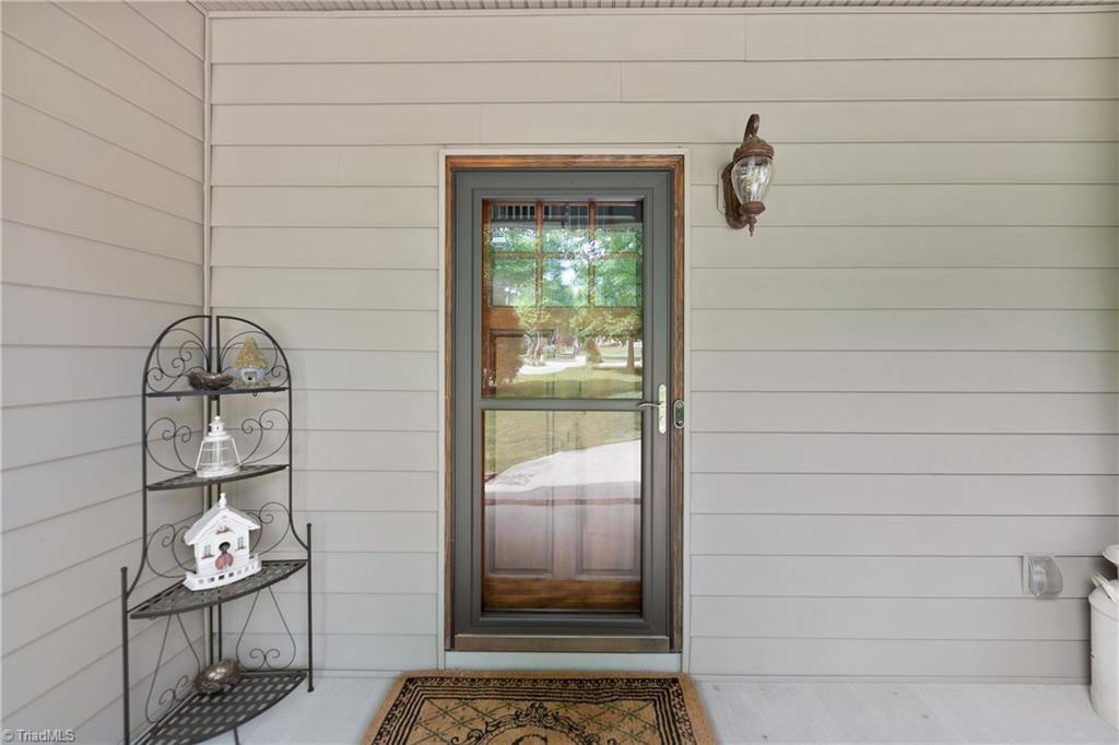 157 Maplevalley Road Advance, NC 27006 - Photo 4 of 50 Gallery Image 4