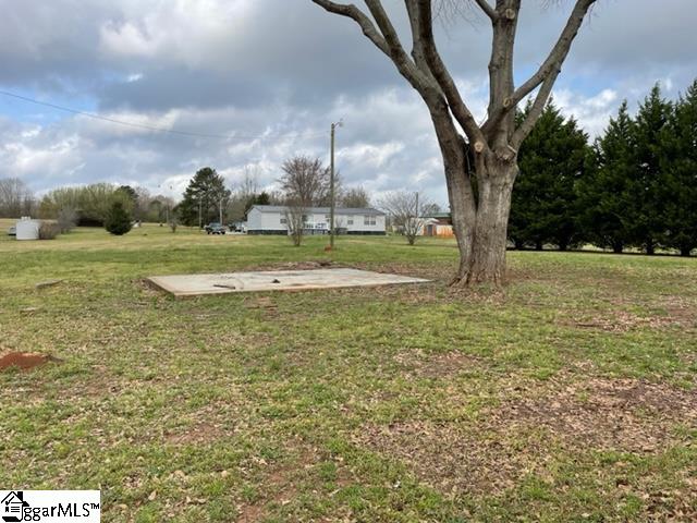 1293 Gibbs Road Laurens, SC 29360 - Photo 10 of 23 Gallery Image 10