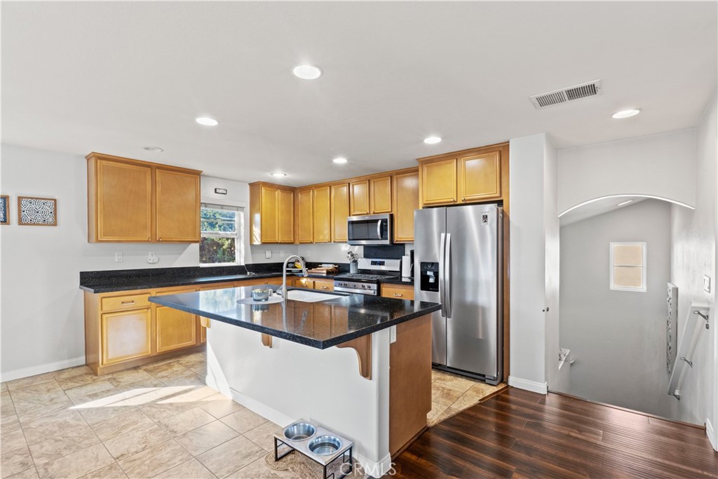 10382 Sparkling Drive, Unit 1 Rancho Cucamonga, CA 91730 - Photo 5 of 27