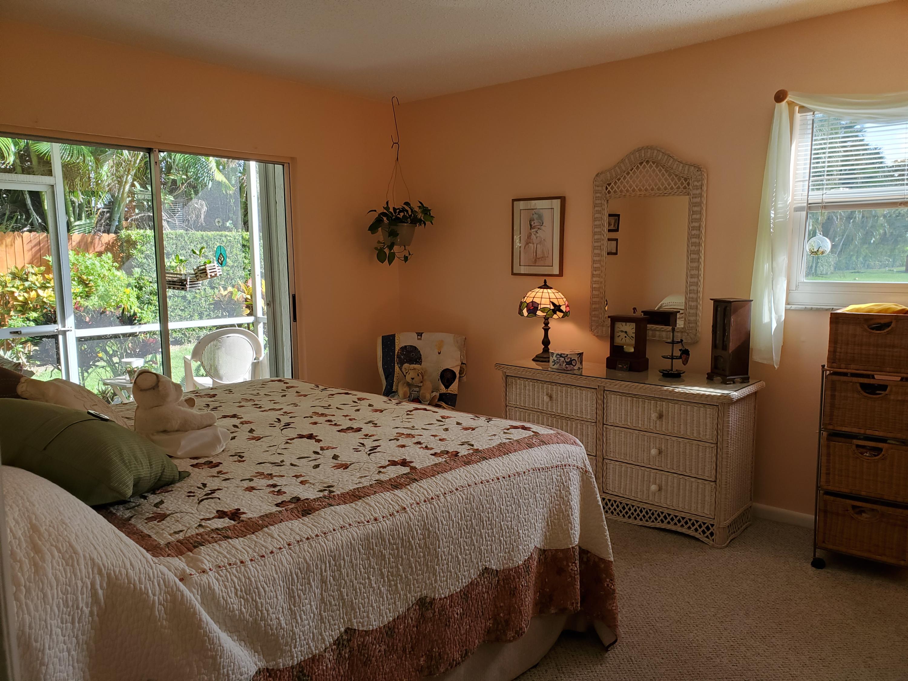 717 Highway 1, Unit 108 Jupiter, FL 33477 - Photo 13 of 26 Master bedroom