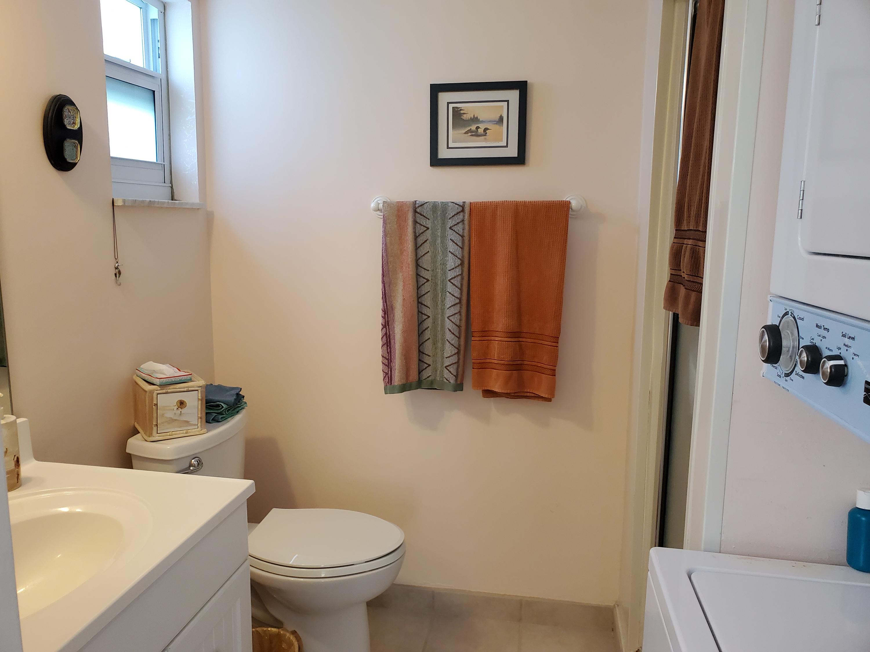 717 Highway 1, Unit 108 Jupiter, FL 33477 - Photo 16 of 26 Master bath