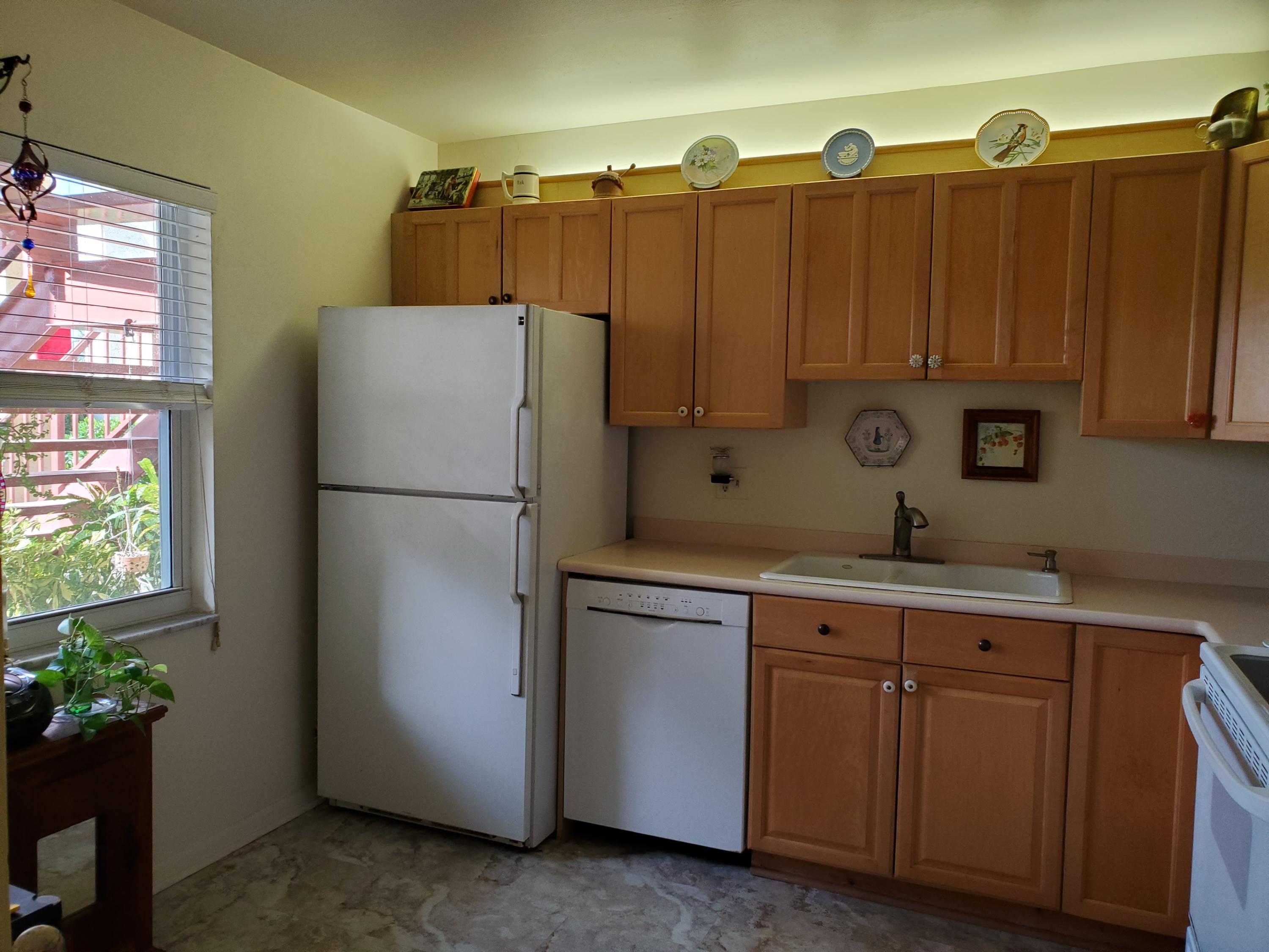 717 Highway 1, Unit 108 Jupiter, FL 33477 - Photo 3 of 26 Kitchen 1