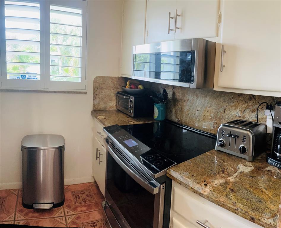 6660 North Ocean Boulevard, Unit 1 Ocean Ridge, FL 33435 - Photo 13 of 21