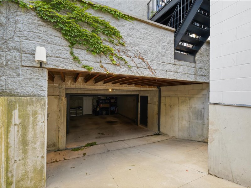 839 South Miller Street, Unit 1 Chicago, IL 60607 - Photo 37 of 40