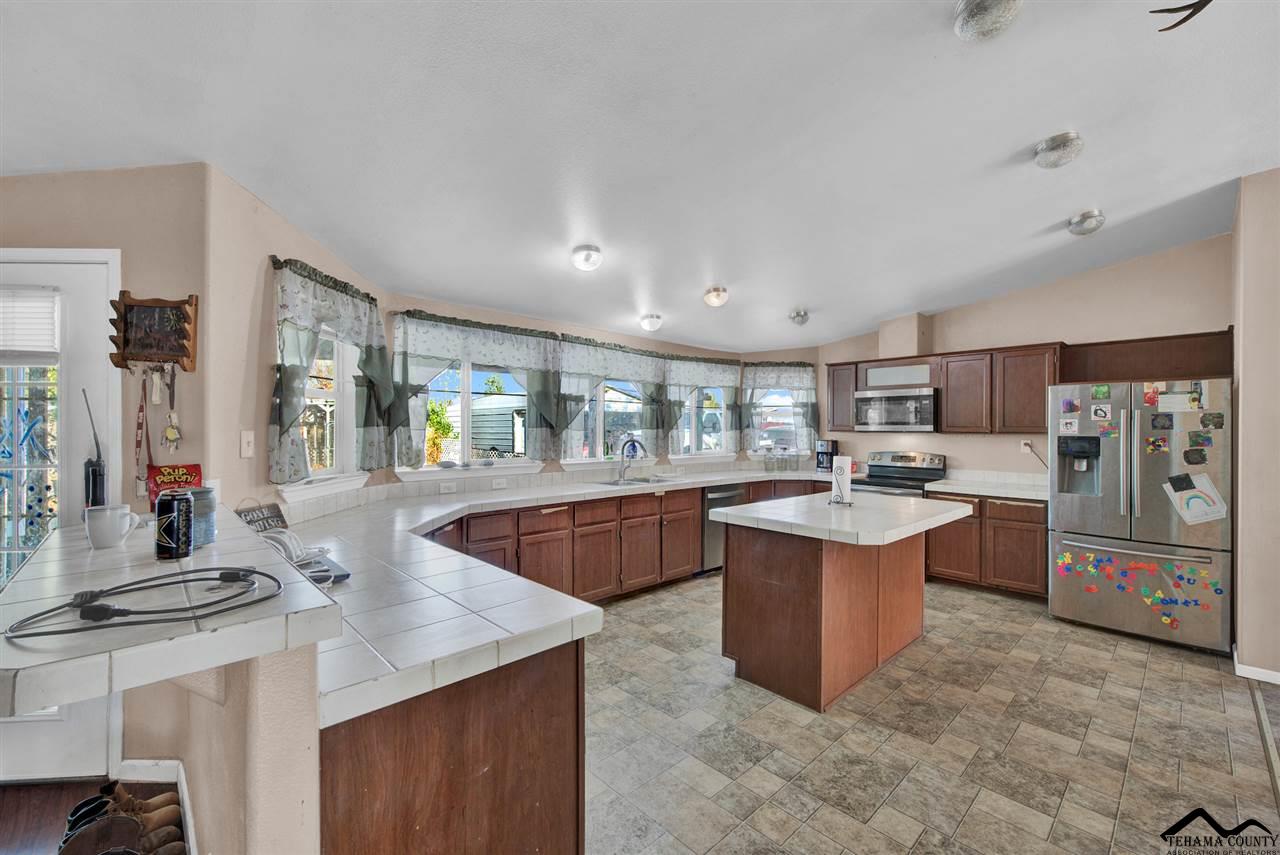 20590 Stewart Road Red Bluff, CA 96080 - Photo 17 of 39