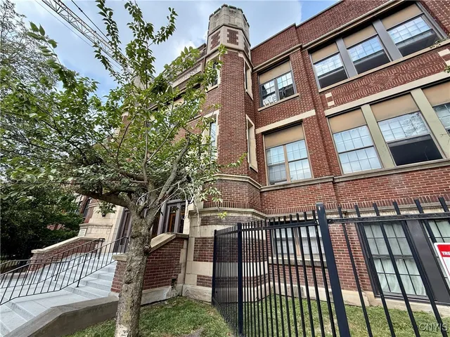 $210,000 | 917 Madison Street, Unit 107, Syracuse, NY 13210