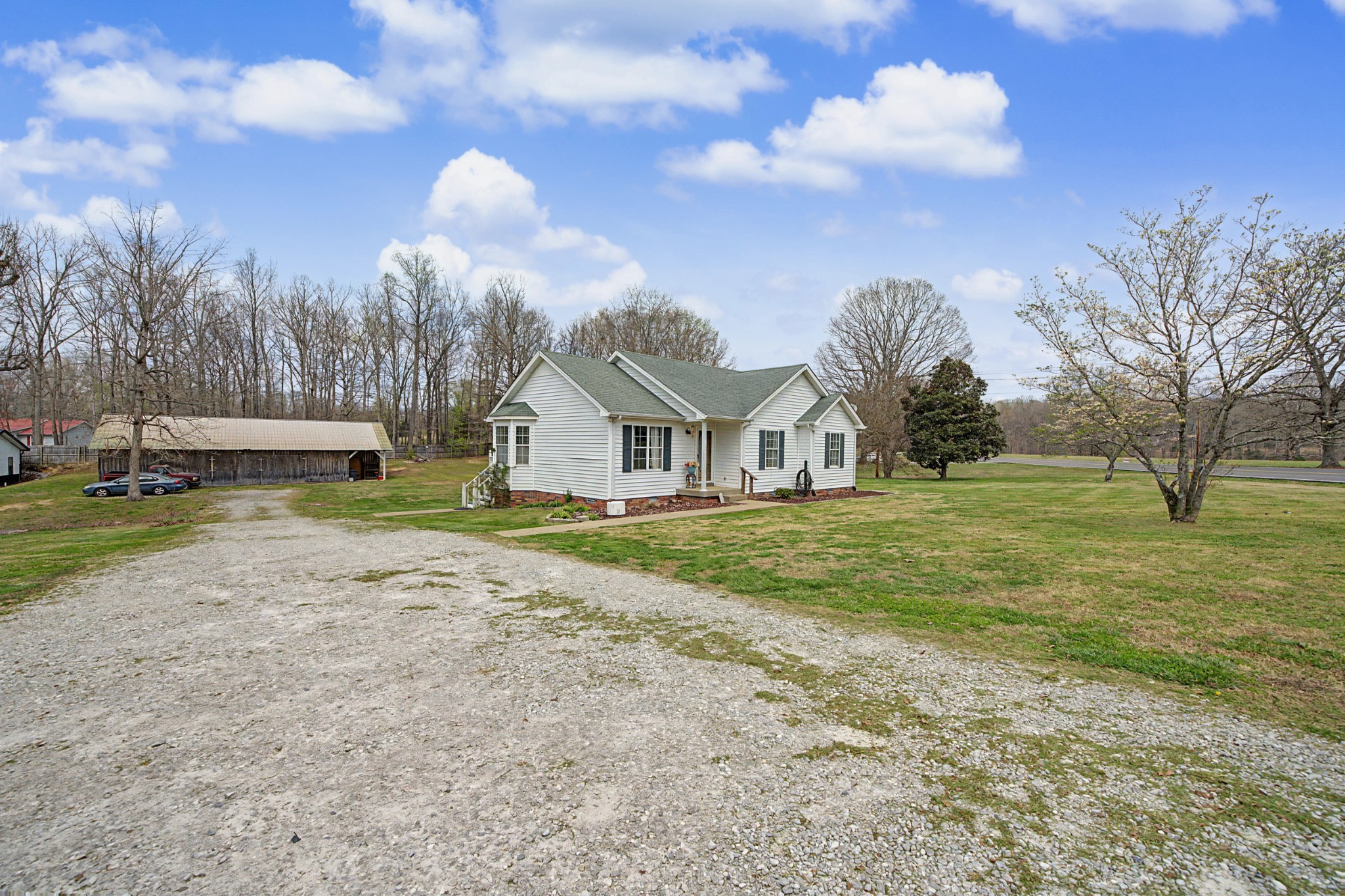 1450 Pomona Road Dickson, TN 37055 - Photo 3 of 34