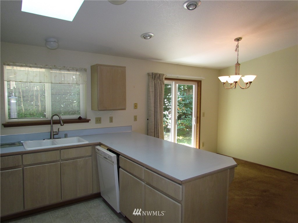 1722 Diamond Road Southeast Lacey, WA 98503 - Photo 3 of 15 Gallery Image 3