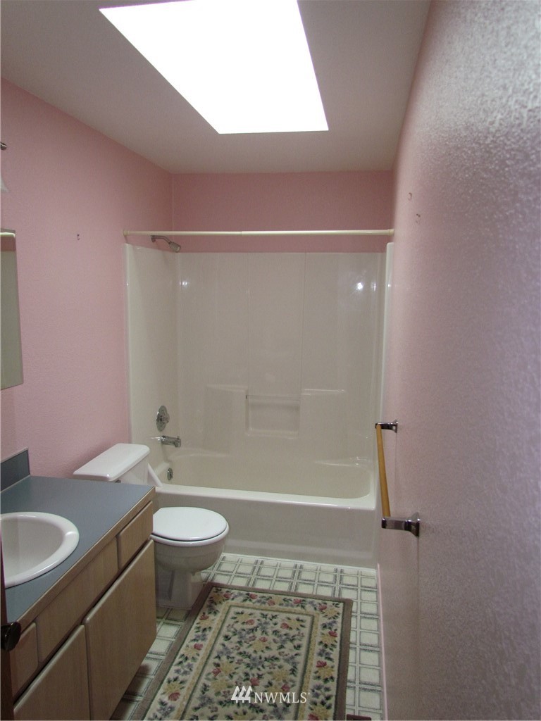 1722 Diamond Road Southeast Lacey, WA 98503 - Photo 10 of 15 Gallery Image 10
