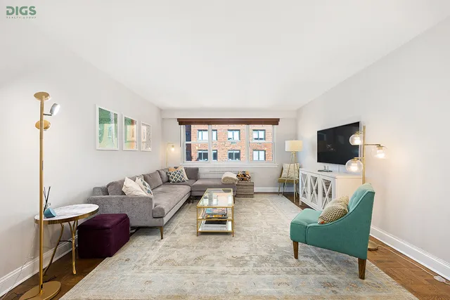 $999,000 | 101 West 12th Street, Unit 12H | West Village