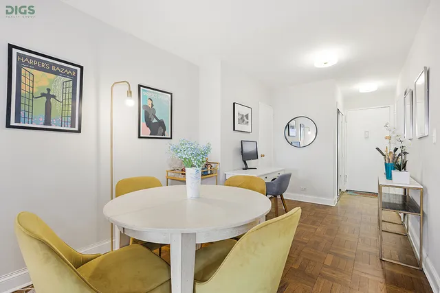 $999,000 | 101 West 12th Street, Unit 12H | West Village