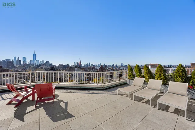 $999,000 | 101 West 12th Street, Unit 12H | West Village