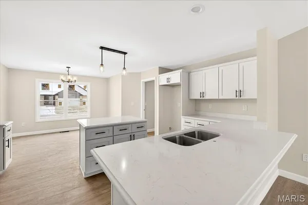$528,000 | 1227 Ole Town Bridge Drive, O'Fallon, IL 62269