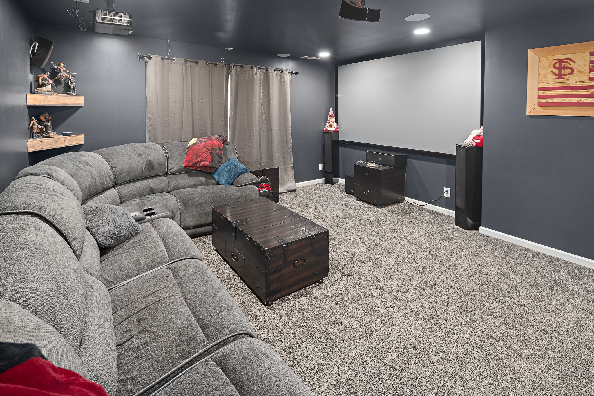 13577 Versailles Road Rockvale, TN 37153 - Photo 34 of 50 a living room with furniture