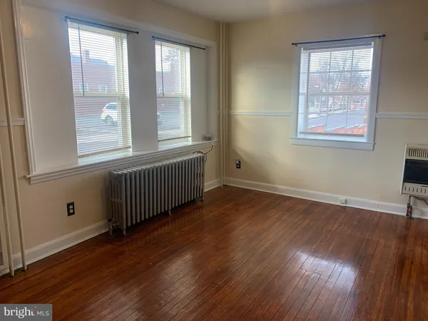 $1,300 | 24 South Evans Street, Unit 1, Pottstown, PA 19464