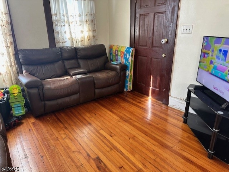 753 Myrtle Street, Unit 2 Elizabeth, NJ 07202 - Photo 12 of 37