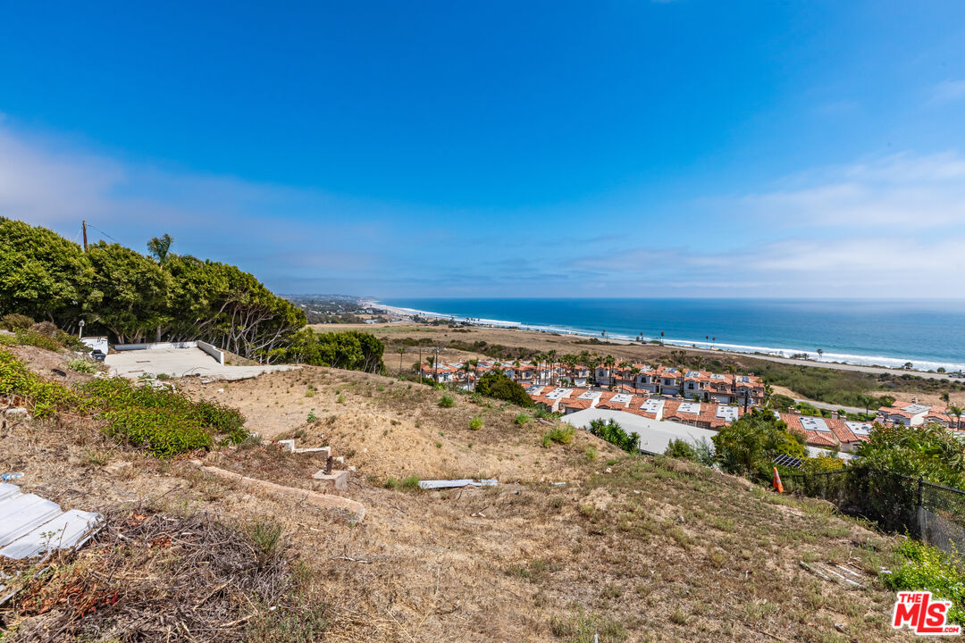 31113 Bailard Road, Unit A Malibu, CA 90265 - Photo 7 of 29
