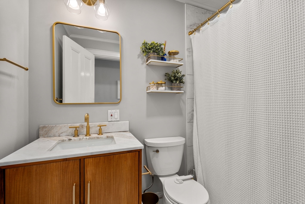 40 Chestnut Street, Unit 2 Boston, MA 02129 - Photo 10 of 26