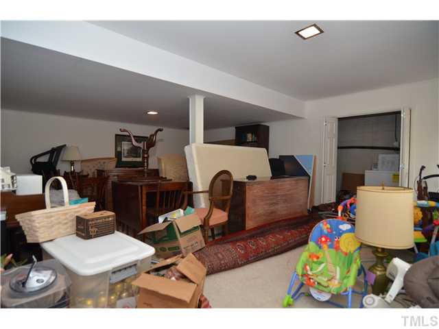 1905 Manuel Street Raleigh, NC 27612 - Photo 15 of 23