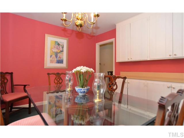 1905 Manuel Street Raleigh, NC 27612 - Photo 8 of 23
