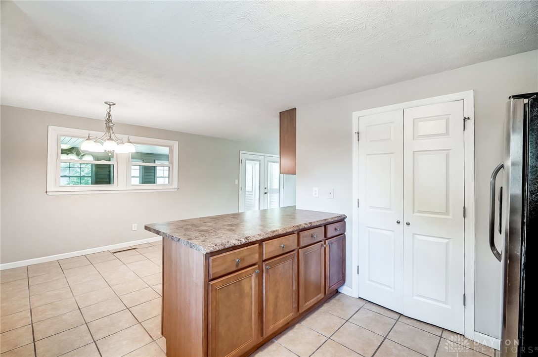 296 Monarch Road Dayton, OH 45458 - Photo 13 of 35