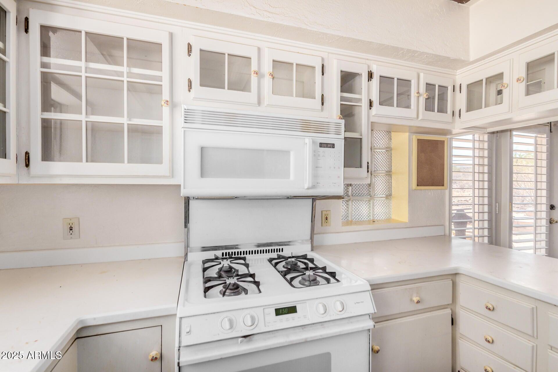 40404 North New River Road Phoenix, AZ 85086 - Photo 8 of 13 Kitchen 2