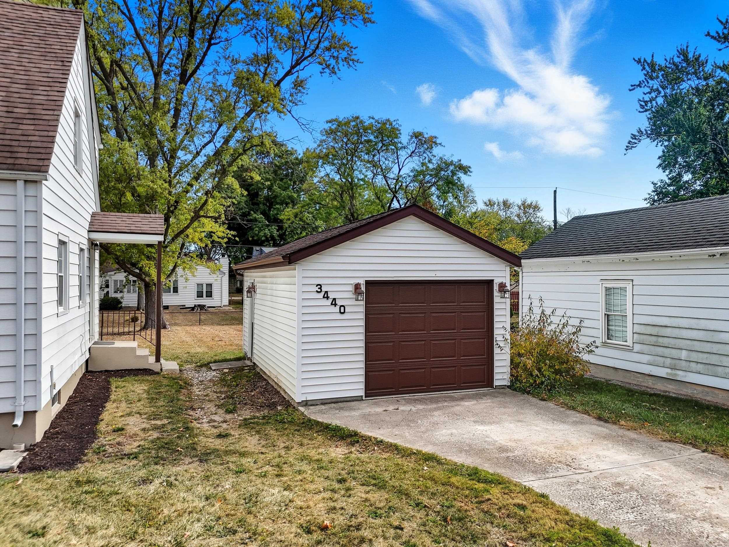 3440 Rolston Street Fort Wayne, IN 46805 - Photo 3 of 29 Gallery Image 3