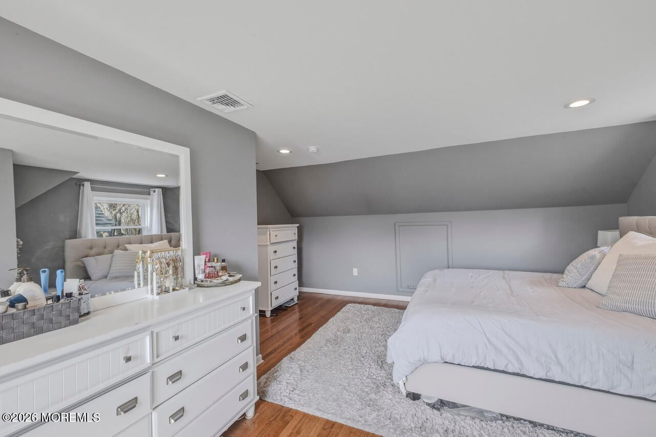 504 Couse Road Neptune Township, NJ 07753 - Photo 18 of 37 master