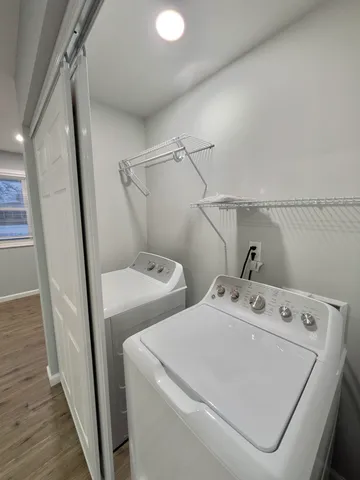 $289,900 | 382 Pinewood Drive, Valparaiso, IN 46385