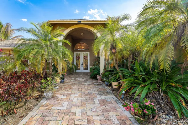 $1,199,900 | 13256 Temple Boulevard, The Acreage, FL 33412