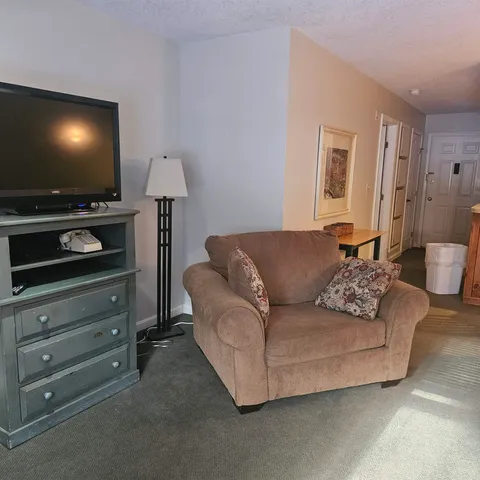 $15,000 | 164 Deer Park Drive, Unit 161D, North Woodstock, NH 03262