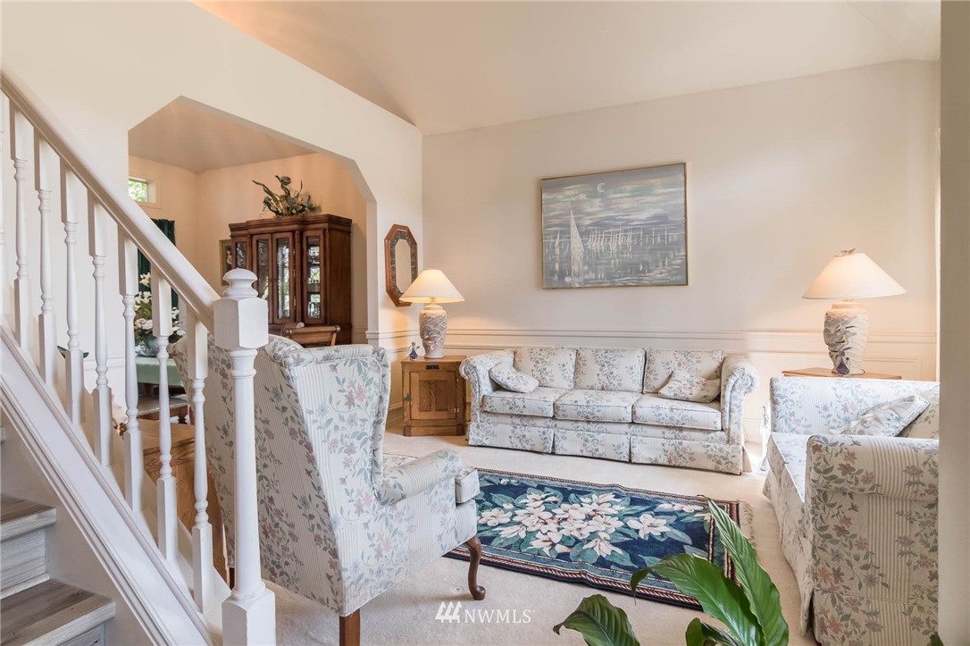 36907 17th Avenue South Federal Way, WA 98003 - Photo 15 of 25 a living room with furniture and a rug