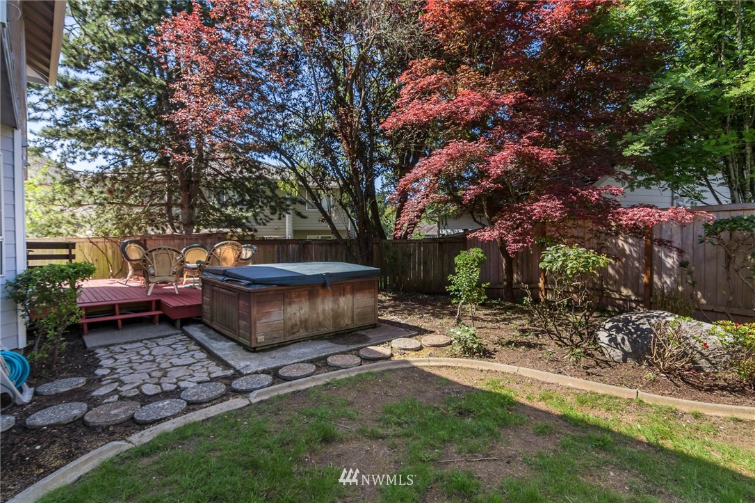 36907 17th Avenue South Federal Way, WA 98003 - Photo 24 of 25 a view of a backyard with sitting area