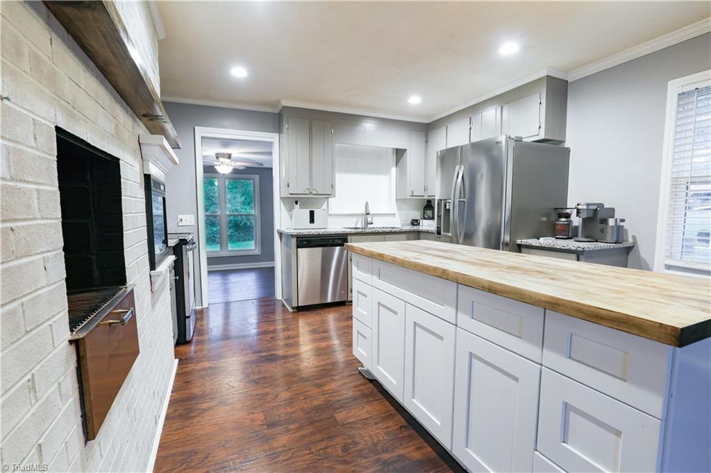 3560 Manoa Road Pfafftown, NC 27040 - Photo 5 of 22 Gallery Image 5