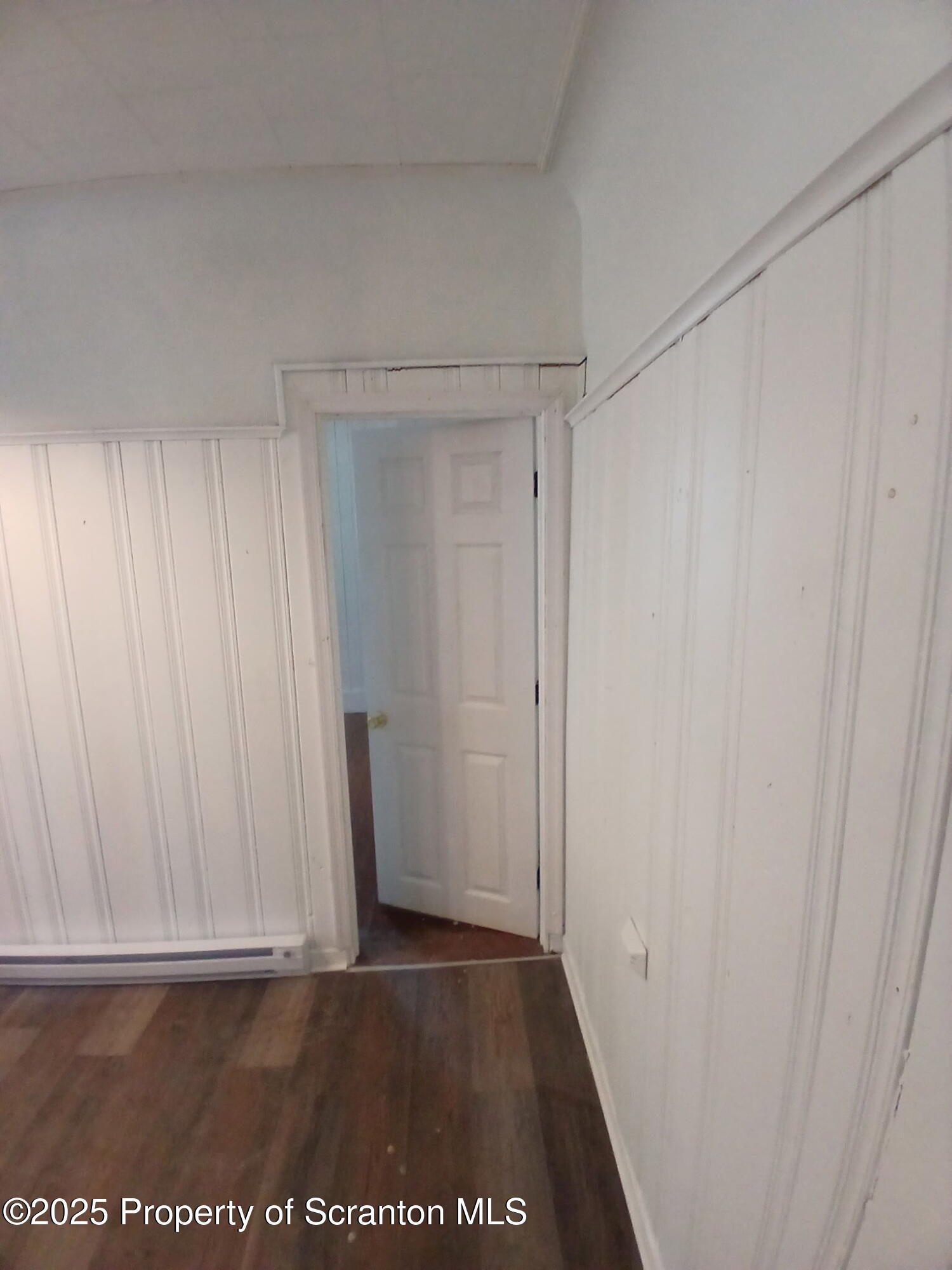 1729 Church Avenue, Unit 1 Scranton, PA 18508 - Photo 7 of 8 a view of an empty room