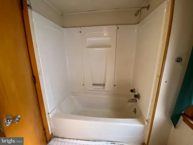a bathroom with a tub