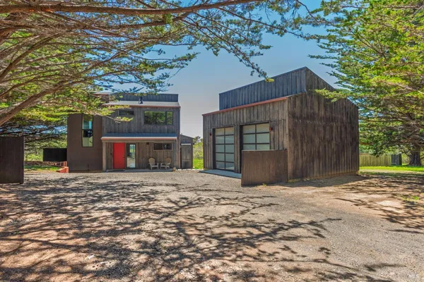 $2,249,000 | 266 Fish Rock, The Sea Ranch, CA 95497