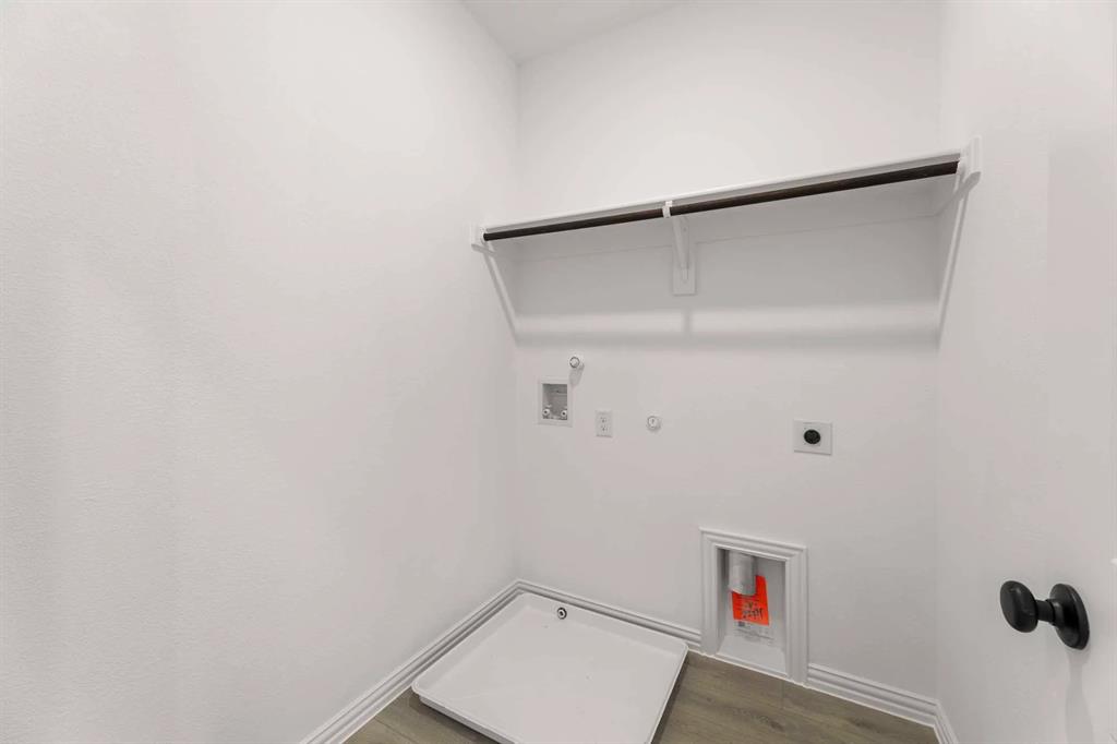 631 Blue Rdg Drive Mansfield, TX 76063 - Photo 15 of 30 a view of small space