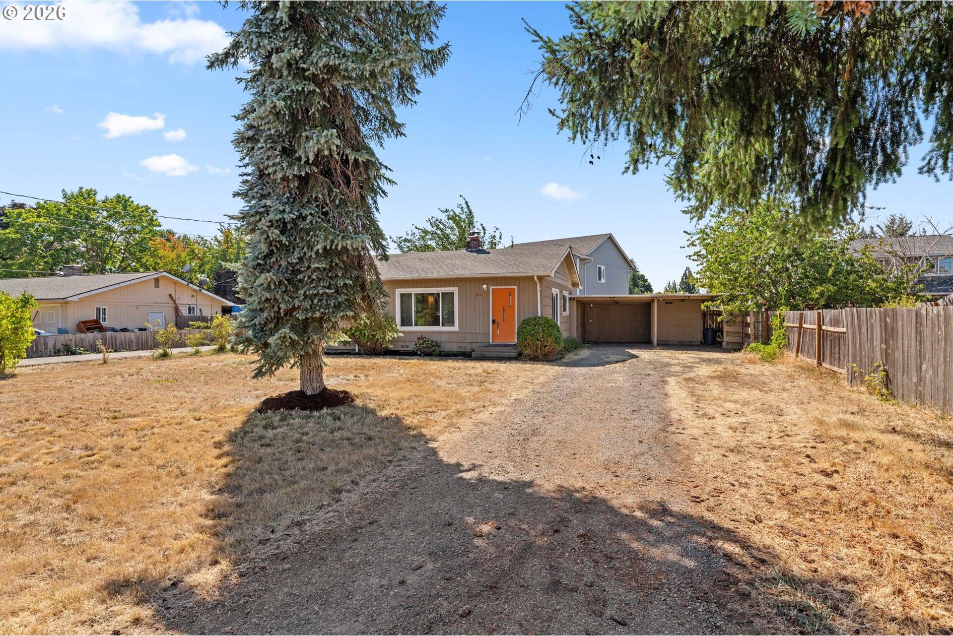 2250 Devos Street Eugene, OR 97402 - Photo 3 of 32 Gallery Image 3