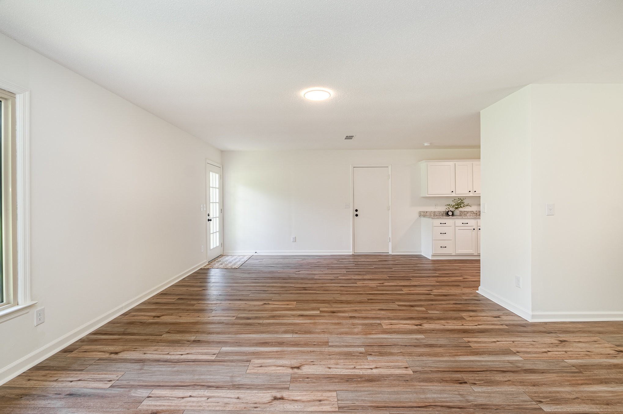 868 J D Todd Road Murfreesboro, TN 37129 - Photo 9 of 32 Gallery Image 9