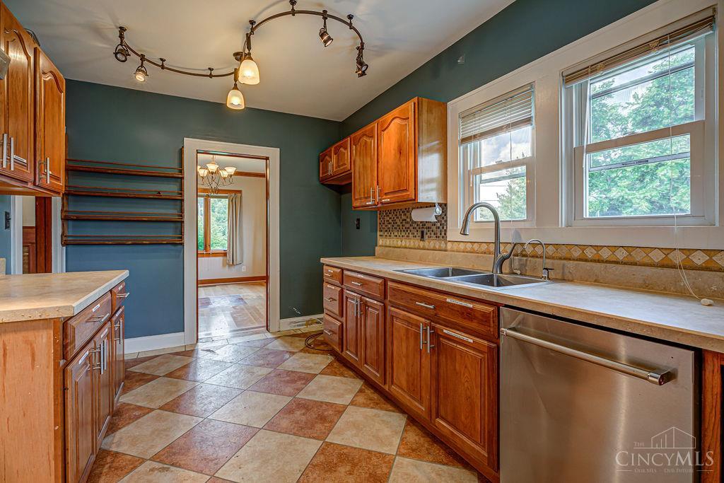 5070 Winton Road Fairfield, OH 45014 - Photo 9 of 33