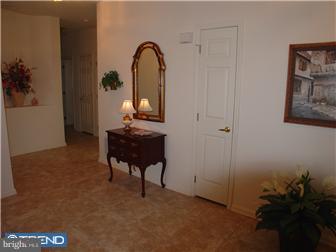 5 Foster Road Pennington, NJ 08534 - Photo 2 of 12 Foyer