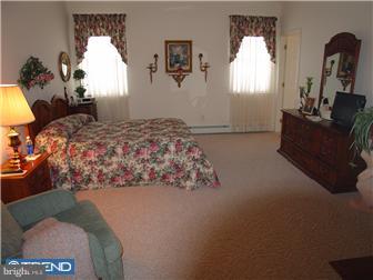 5 Foster Road Pennington, NJ 08534 - Photo 9 of 12 Bedroom - Main