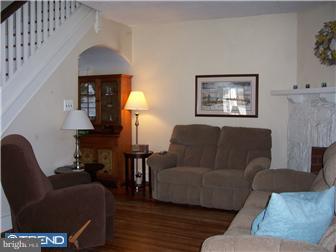 111 Mill Road Havertown, PA 19083 - Photo 3 of 7 Living Room