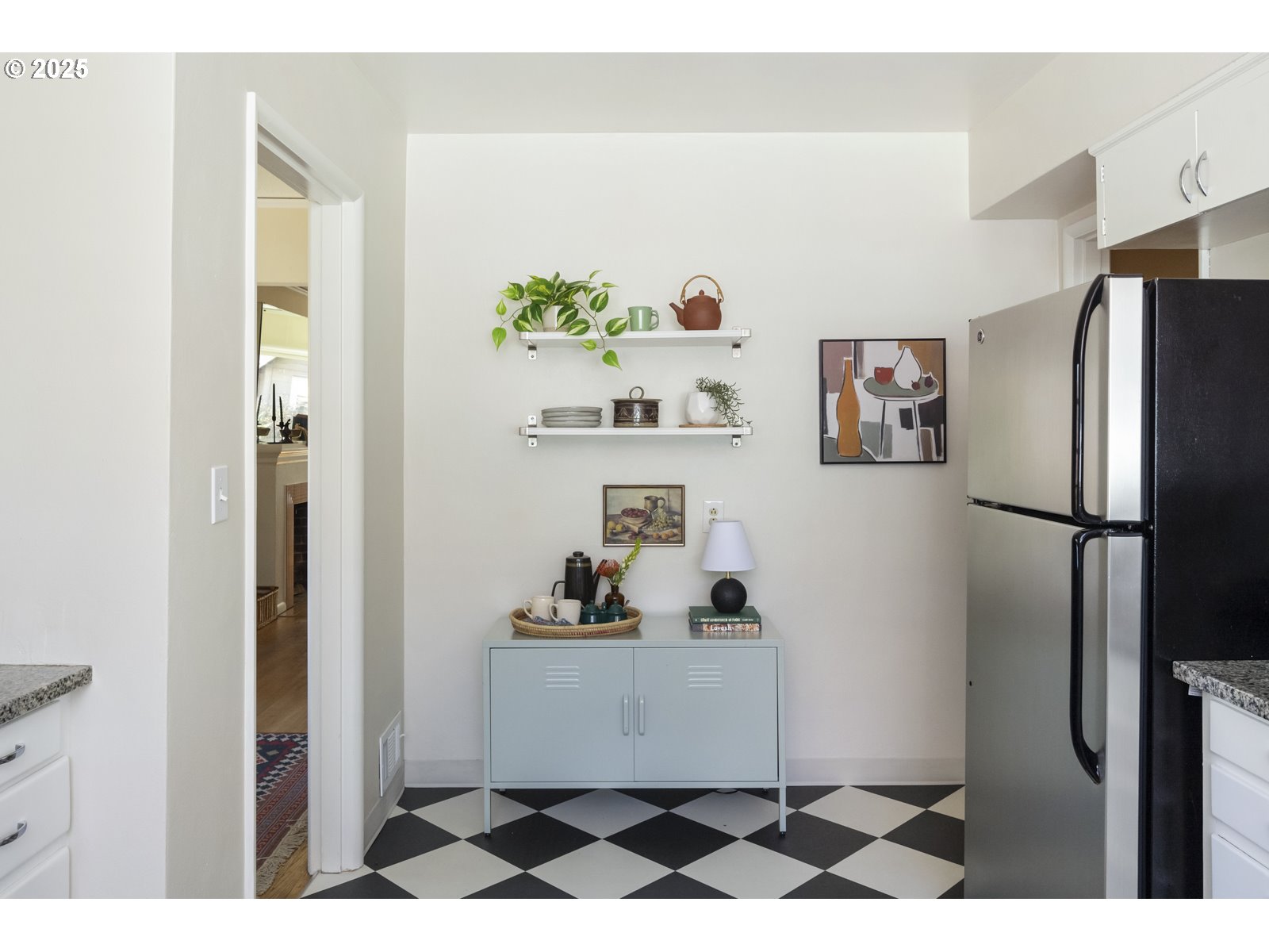 2104 Northeast Rosa Parks Way Portland, OR 97211 - Photo 14 of 33 Gallery Image 14