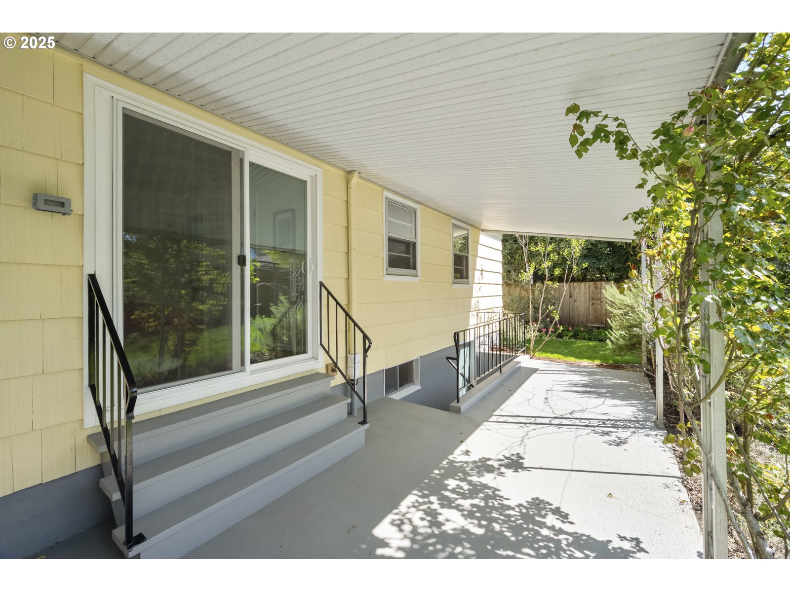 2104 Northeast Rosa Parks Way Portland, OR 97211 - Photo 25 of 33 Gallery Image 25