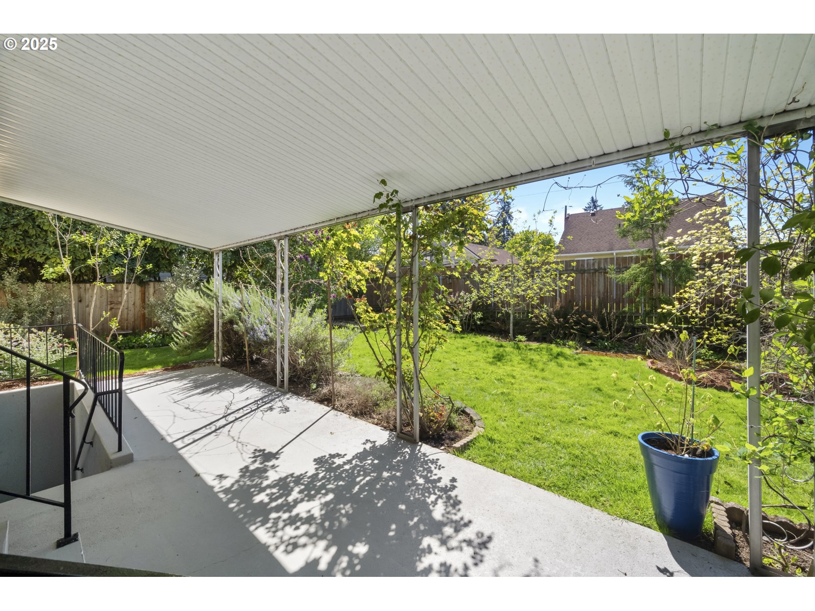 2104 Northeast Rosa Parks Way Portland, OR 97211 - Photo 26 of 33 Gallery Image 26