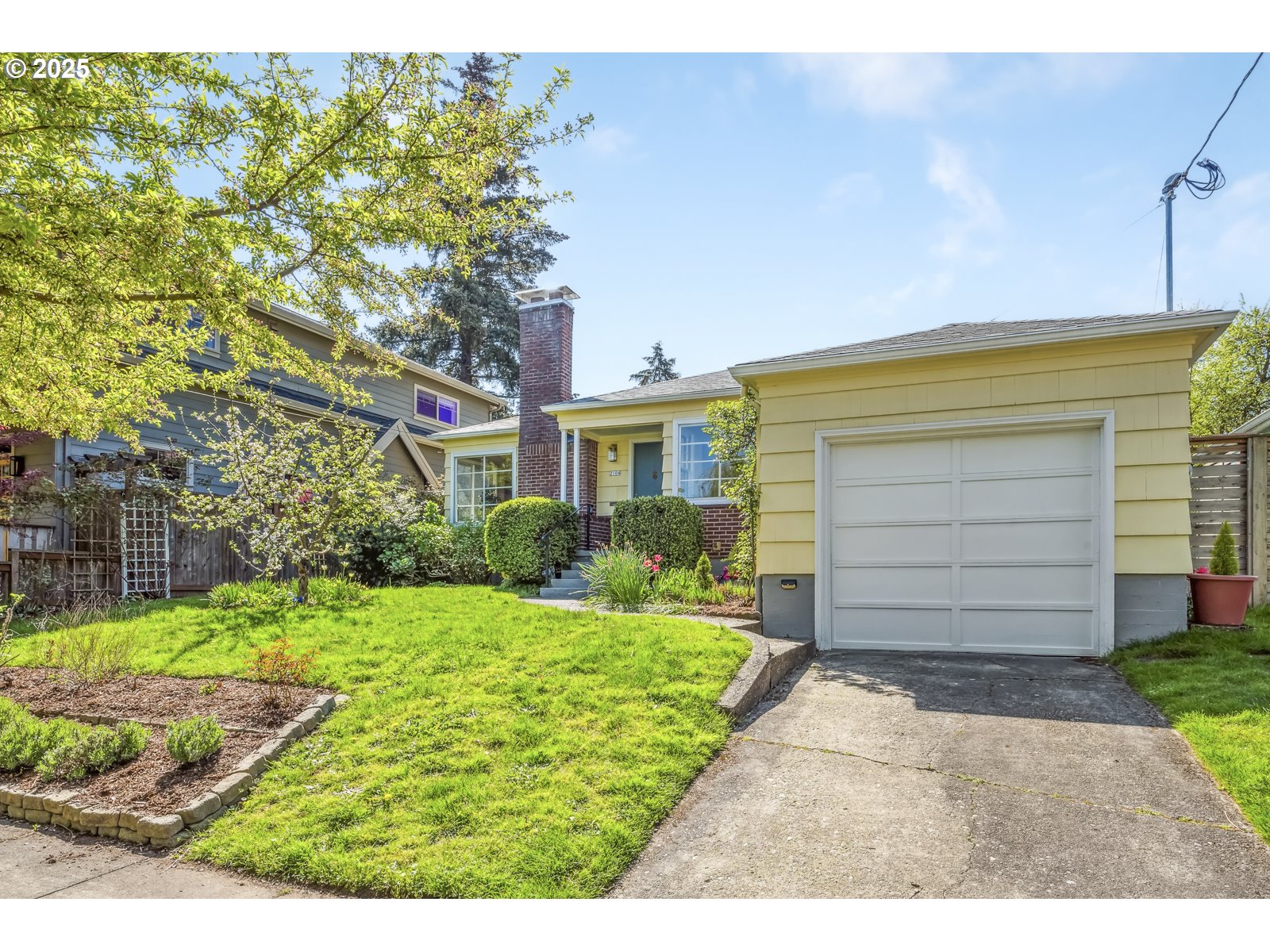 2104 Northeast Rosa Parks Way Portland, OR 97211 - Photo 32 of 33 Gallery Image 32