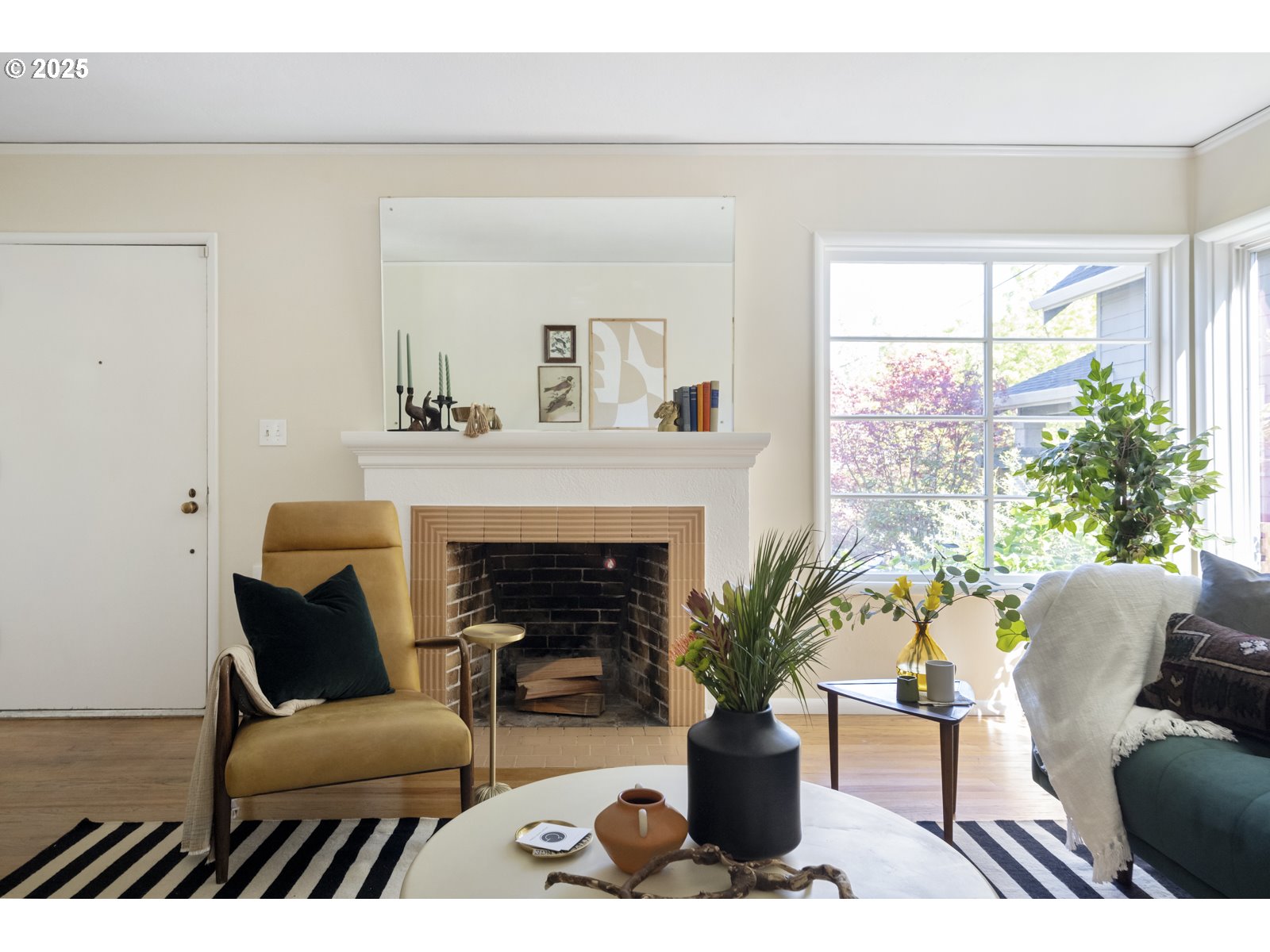 2104 Northeast Rosa Parks Way Portland, OR 97211 - Photo 5 of 33 Gallery Image 5